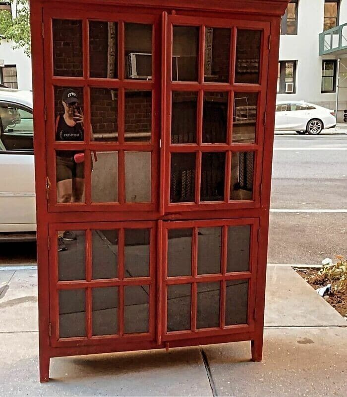 Cool Finds On The Roadside (29 pics)