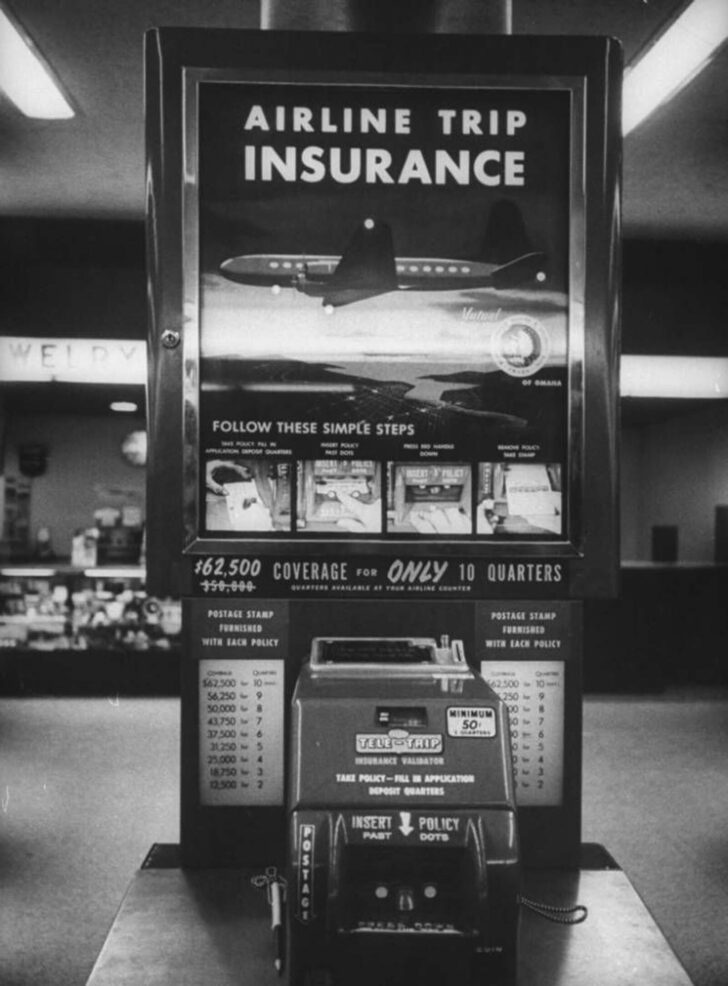 Unusual Vending Machines From the Past (21 pics) Unusual Vending Machines From the Past (21 pics)
