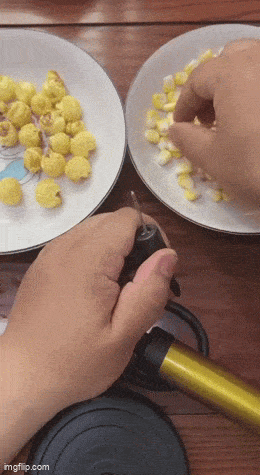 Acid GIFs, January 5 (25 gifs)