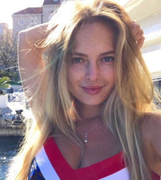 Beauty Girls (21 pics)