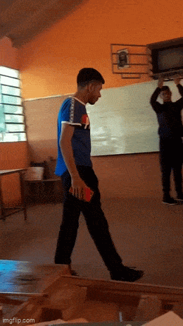 Acid GIFs, January 8 (25 gifs)