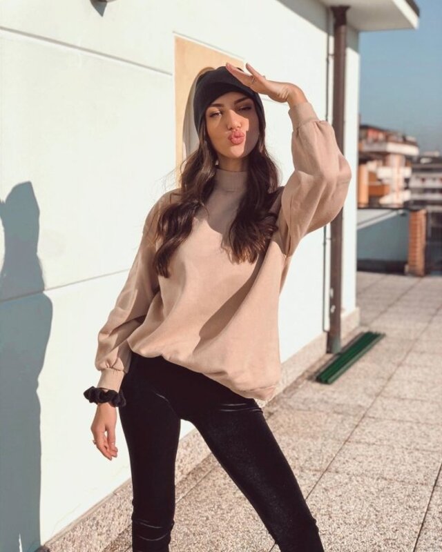 Winter Girls (21 pics)