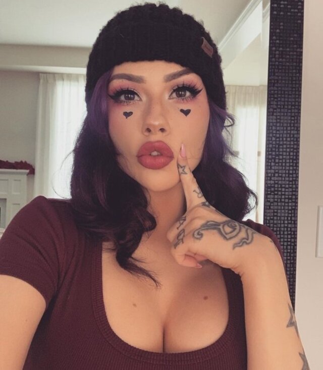 Winter Girls (21 pics)