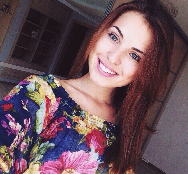 Cute Girls (21 pics) Cute Girls (21 pics)