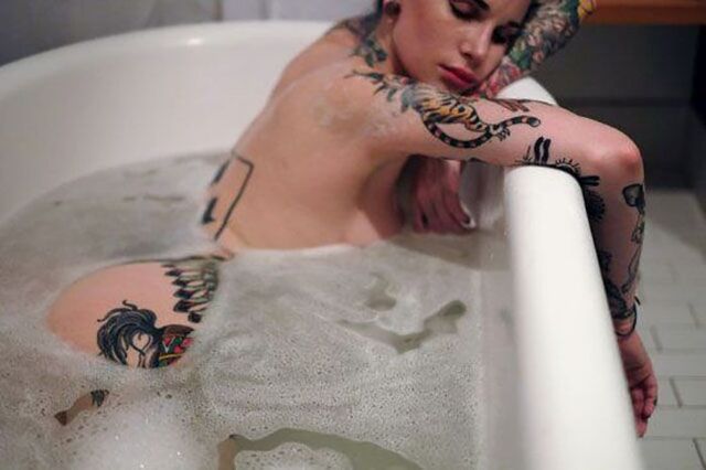 Tattooed Girls (21 pics)