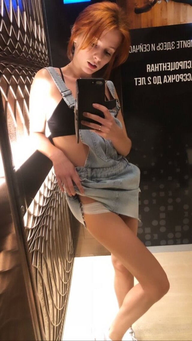 Redhead Girls (22 pics)