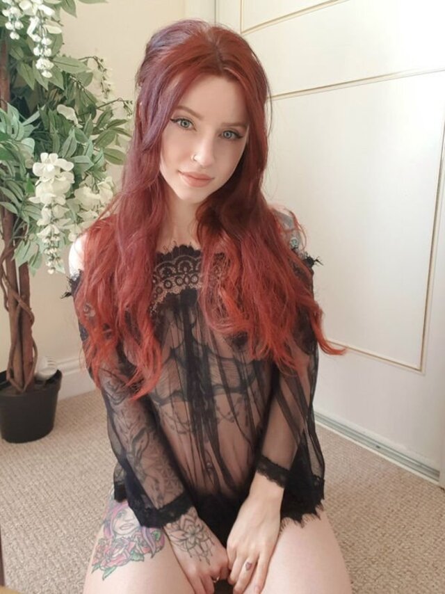 Redhead Girls (22 pics)