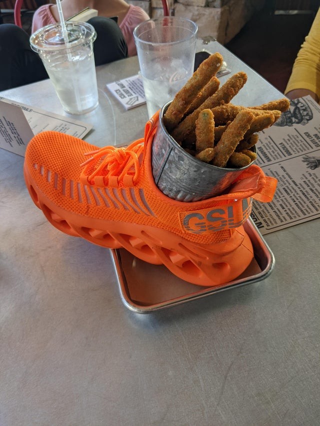 Crazy Food Serving (16 pics) Crazy Food Serving (16 pics)