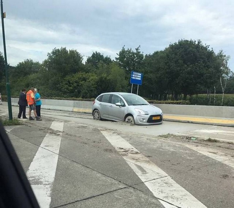 Bad Days Happen (25 pics)