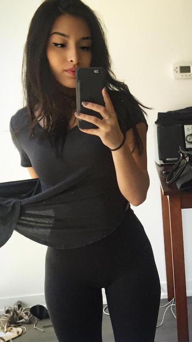 Cute Girls (21 pics) Cute Girls (21 pics)