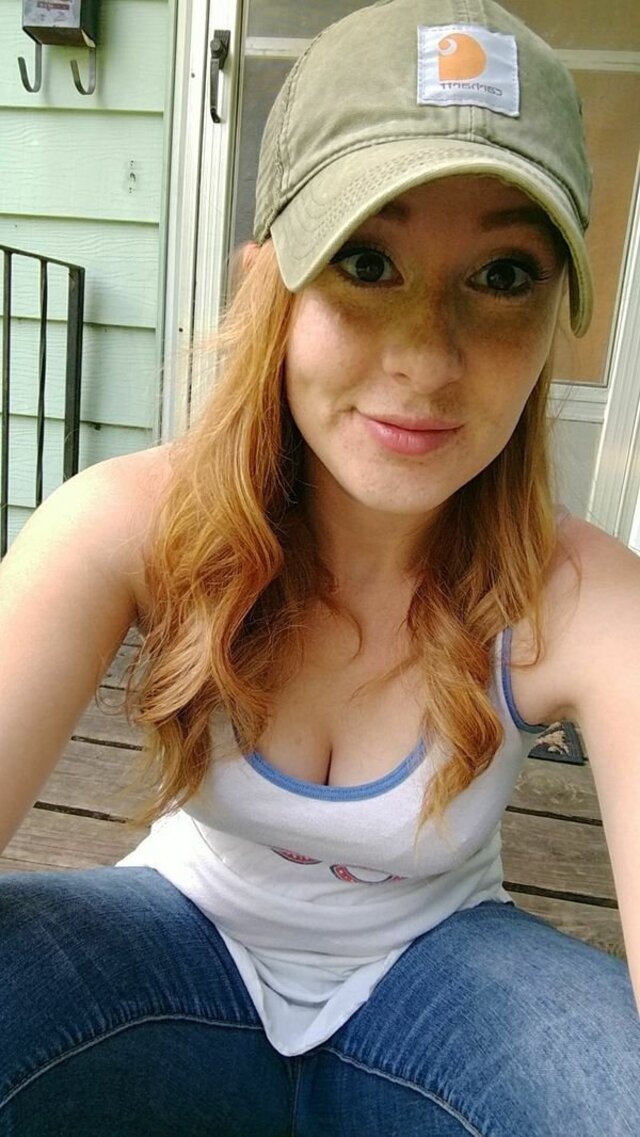 Redhead Girls (21 pics)