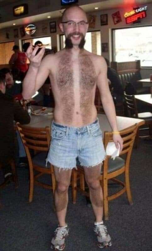 What Is Going On Here? (18 pics)