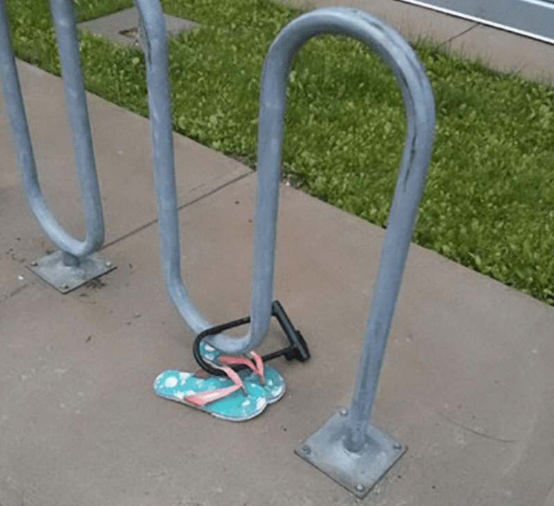 What Is Going On Here? (18 pics)