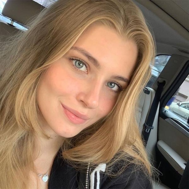 Beauty Girls (22 pics) Beauty Girls (22 pics)