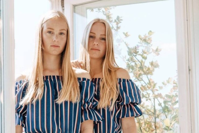 Beauty Girls (22 pics) Beauty Girls (22 pics)