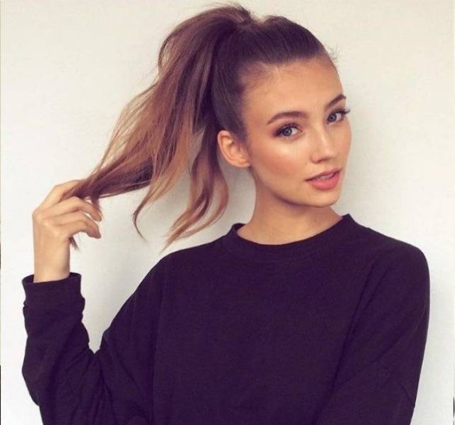 Beauty Girls (22 pics) Beauty Girls (22 pics)