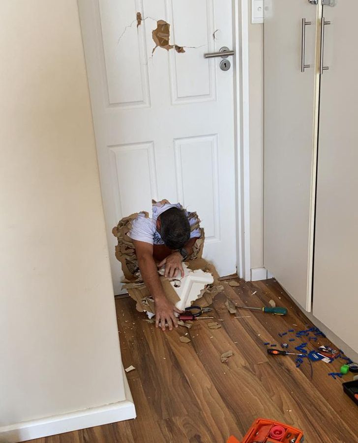 Bad Days Happen (21 pics)