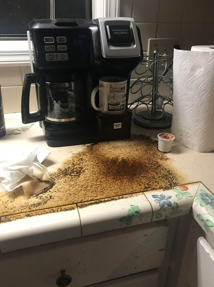 Bad Days Happen (21 pics)