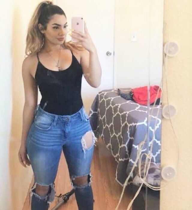 Slim Girls (21 pics)