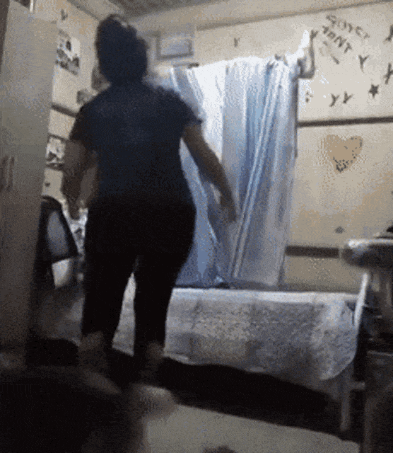 Acid GIFs, January 29 (25 gifs)