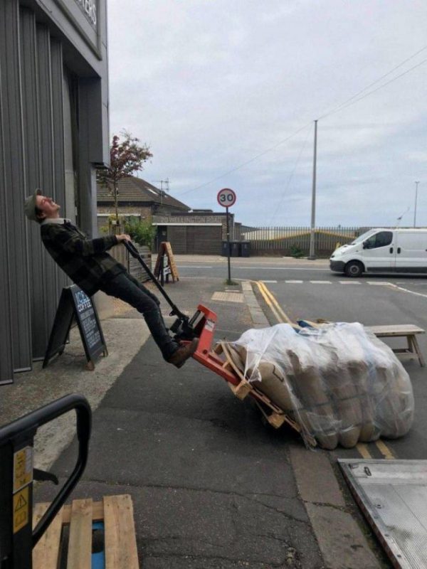 Unforunate Situations (20 pics)