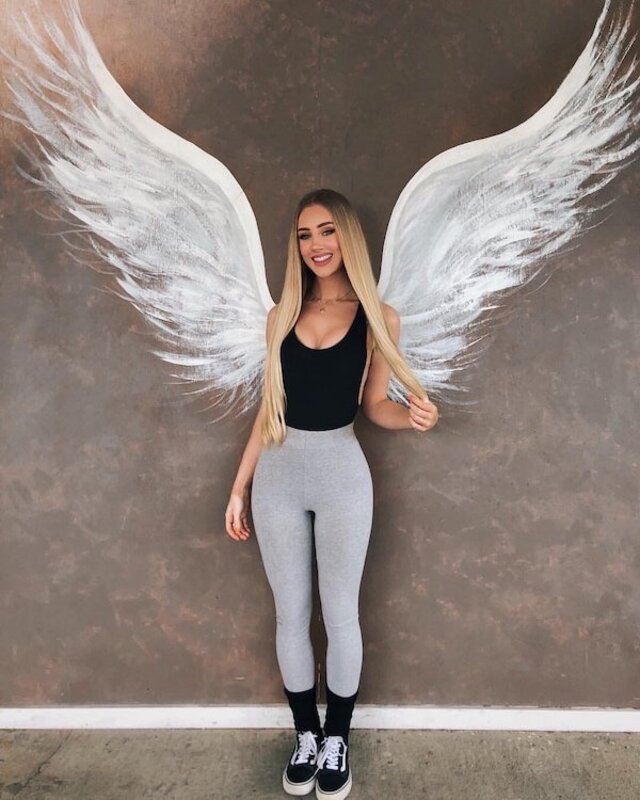 Cute Girls (21 pics)