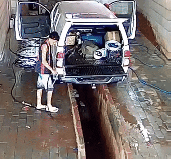 Acid GIFs, January 30 (25 gifs) Acid GIFs, January 30 (25 gifs)