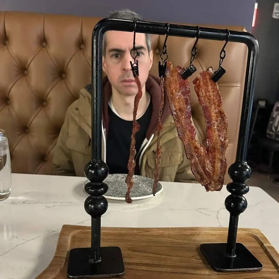 Weird Food Serving (20 pics)