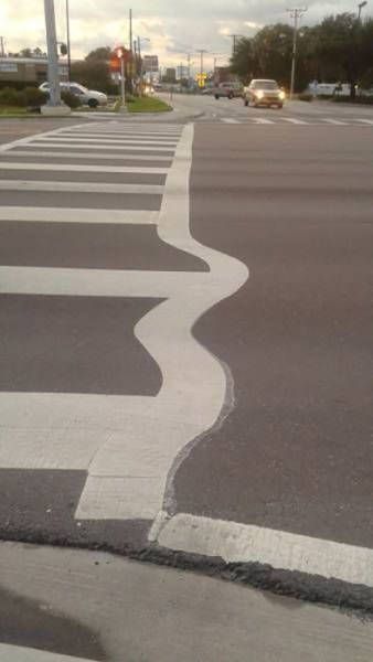 What Is Going On Here? (25 pics)