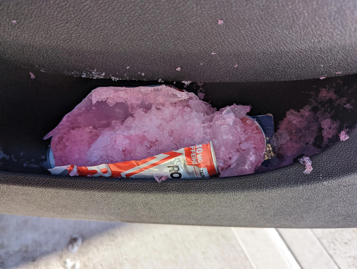 Bad Days Happen (27 pics)