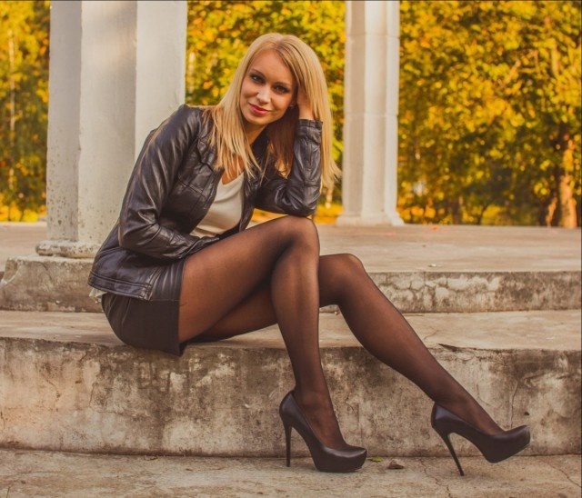 Girls On High Heels (21 pics)