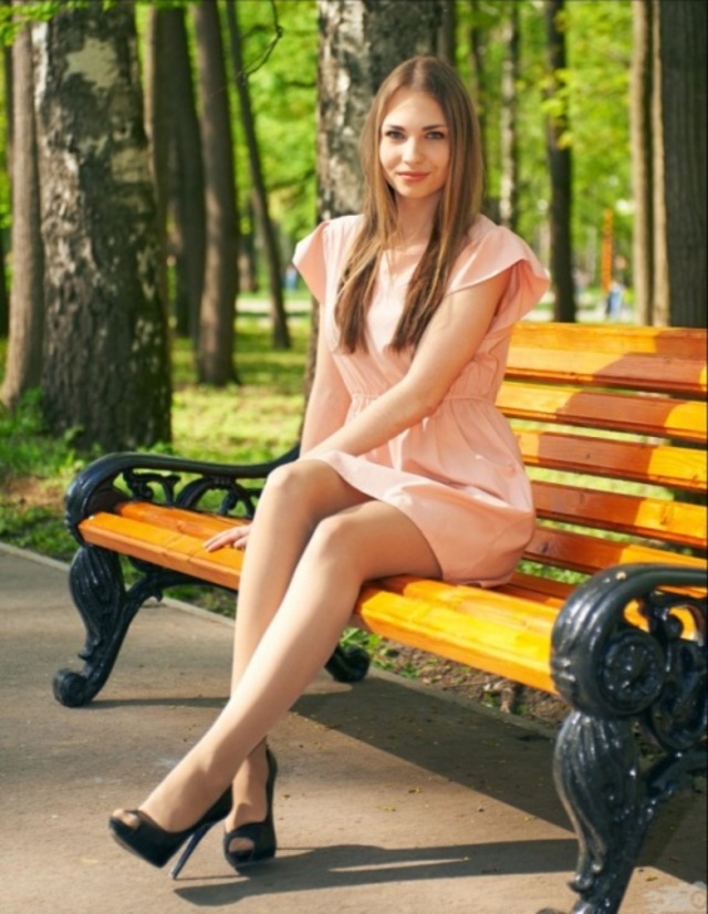 Girls On High Heels (21 pics)