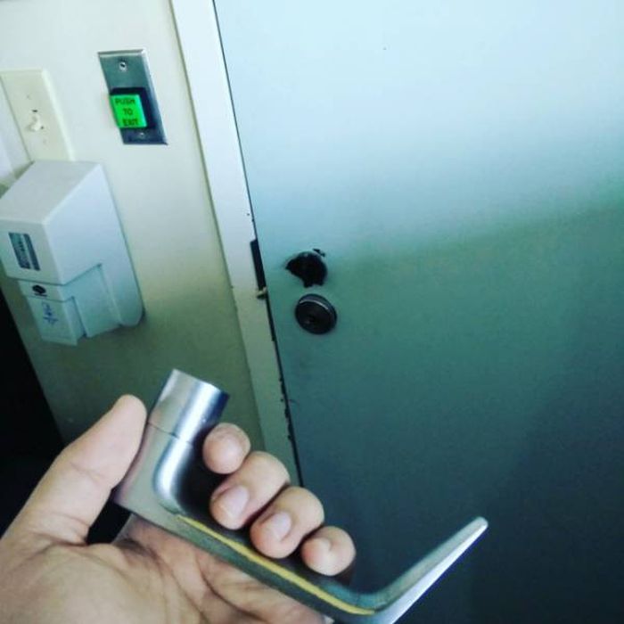 Bad Days Happen (29 pics) Bad Days Happen (29 pics)