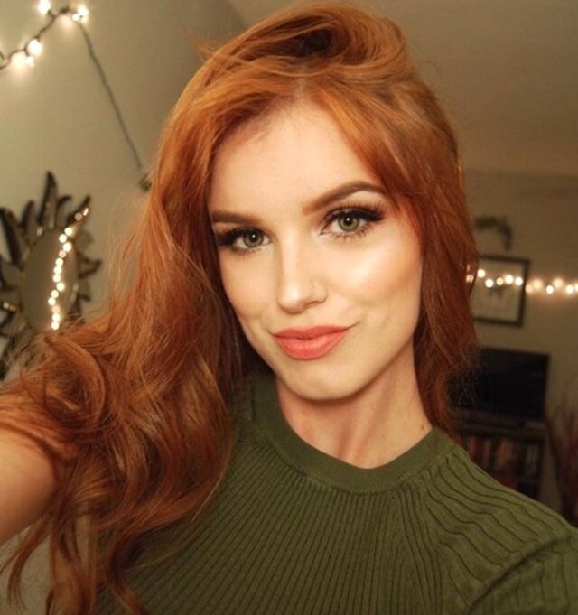 Redhead Girls (21 pics) Redhead Girls (21 pics)