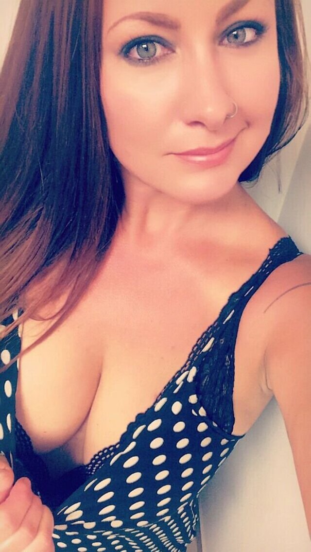 Redhead Girls (21 pics) Redhead Girls (21 pics)