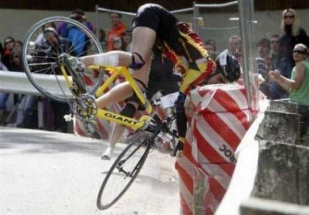 Bad Days Happen (27 pics)