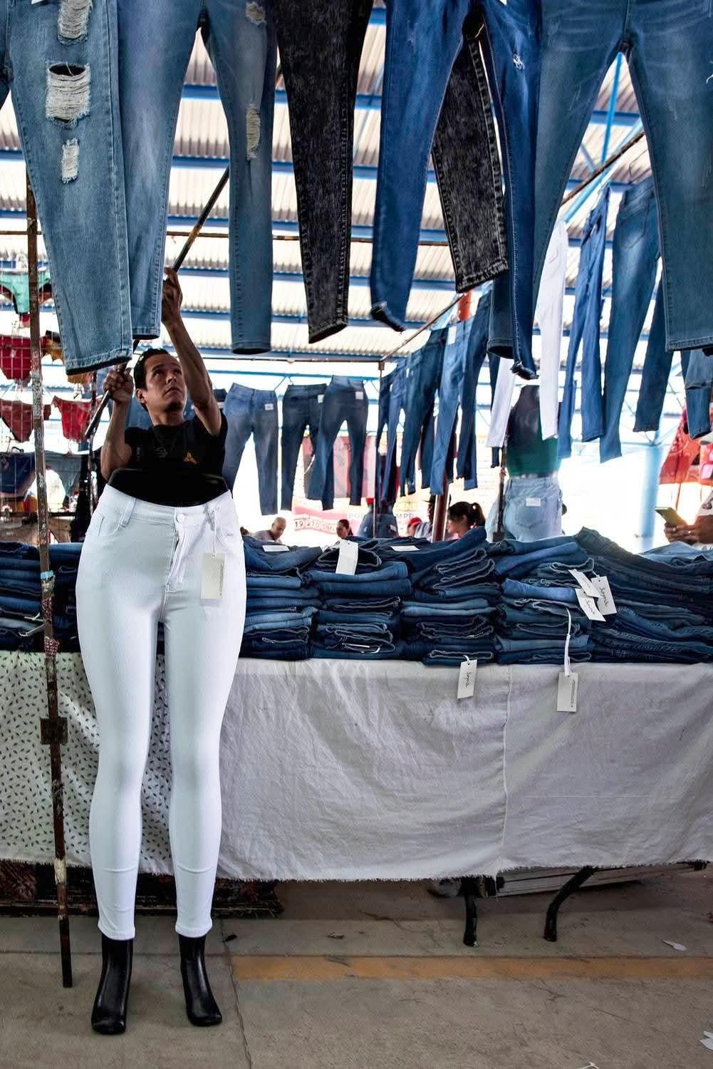 Optical Illusions (20 pics) Optical Illusions (20 pics)