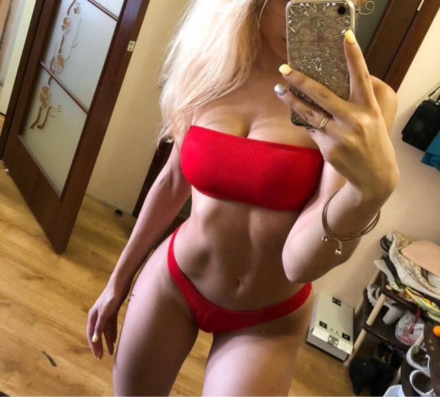 Girls In Lingerie (21 pics) Girls In Lingerie (21 pics)