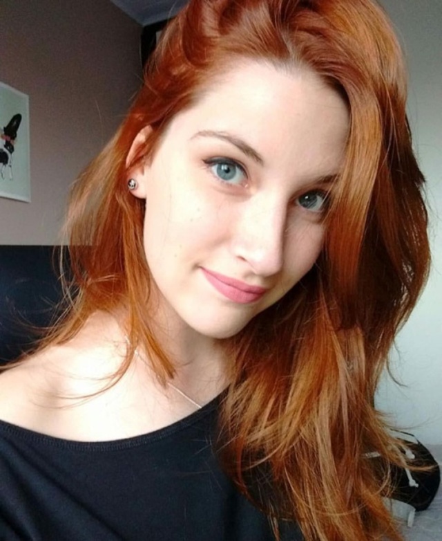 Redhead Girls (21 pics) Redhead Girls (21 pics)
