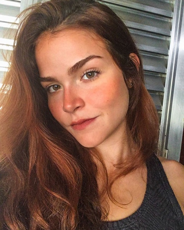 Redhead Girls (21 pics) Redhead Girls (21 pics)