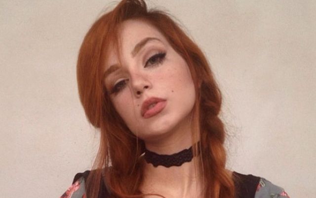 Redhead Girls (21 pics)