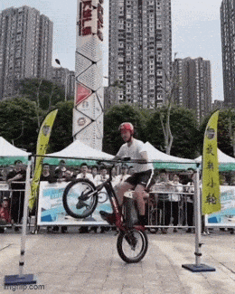 Acid GIFs, February 6 (25 gifs) Acid GIFs, February 6 (25 gifs)