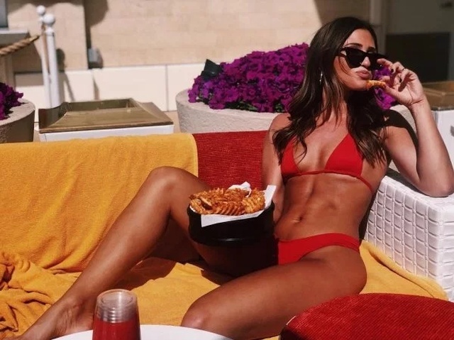 Beauty Girls (21 pics) Beauty Girls (21 pics)