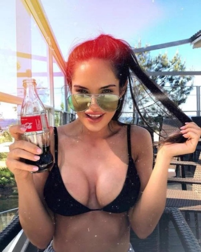 Beauty Girls (21 pics) Beauty Girls (21 pics)