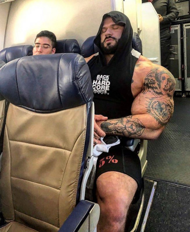 Giant Things (20 pics)