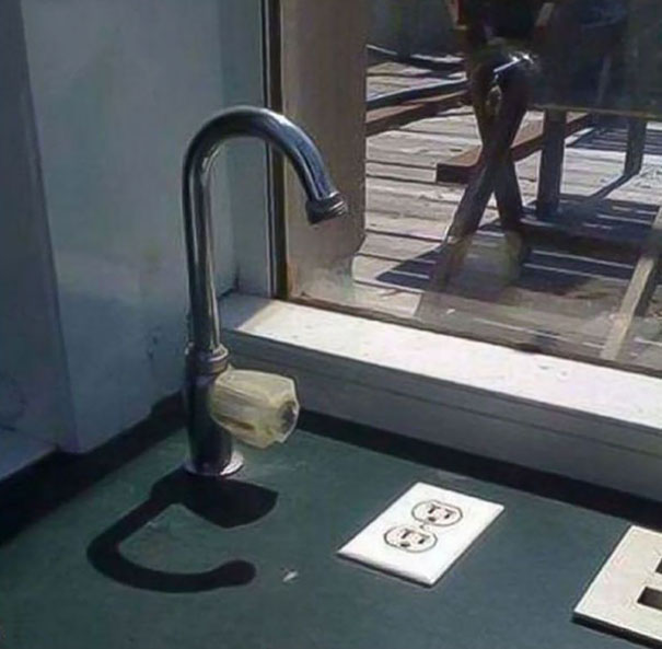 Terrible Constructions (18 pics) Terrible Constructions (18 pics)