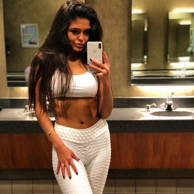 Slim Girls (21 pics)