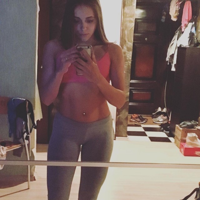 Slim Girls (21 pics)