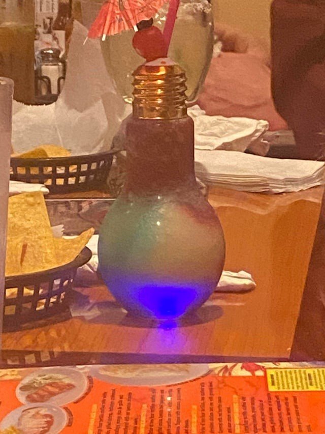 Strange Drink Serving (14 pics) Strange Drink Serving (14 pics)