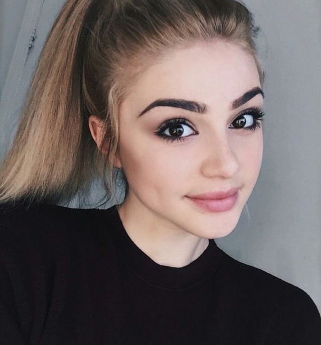 Beauty Girls (21 pics)